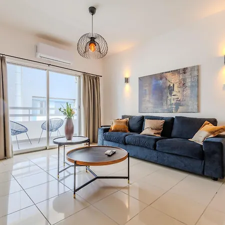 Sea View 2br - Next To Radisson Blu And Port Apartment *