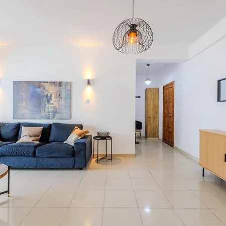 Apartment Sea View 2br - Next To Radisson Blu And Port Larnaca