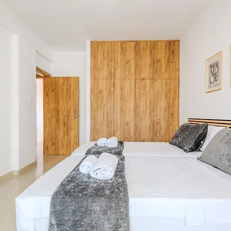 Sea View 2br - Next To Radisson Blu And Port Apartment *