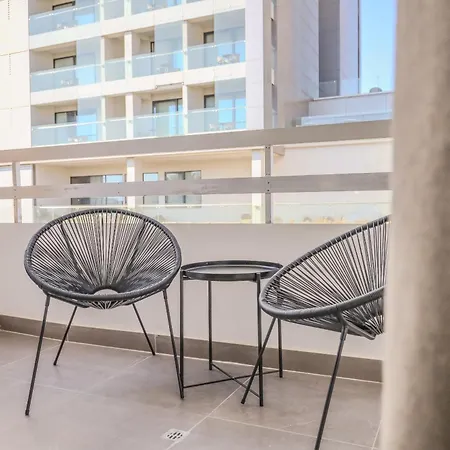 Apartment Sea View 2br - Next To Radisson Blu And Port