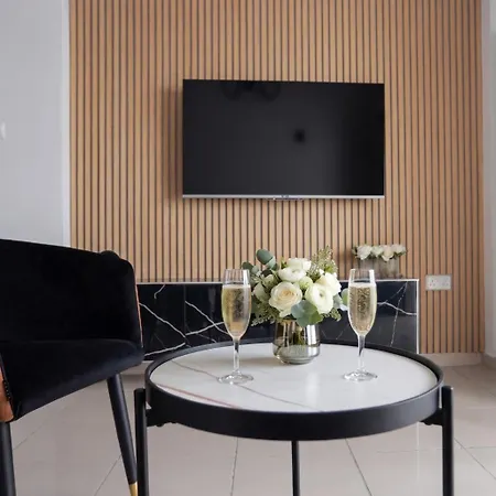 Sea View 2br - Next To Radisson Blu And Port * Larnaca