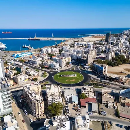 Sea View 2br - Next To Radisson Blu And Port Larnaca
